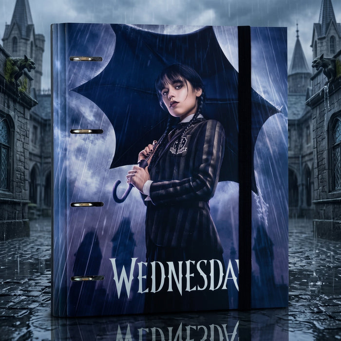 Wednesday Addams ringmap met regendesign en schooluniform motief