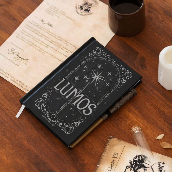 Taccuino Harry Potter Lumos con bacchetta