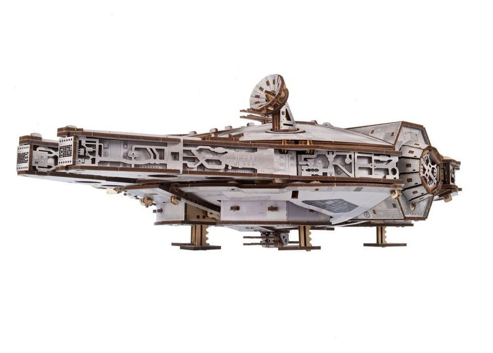 Kit di modellismo in legno Star Wars Millennium Falcon